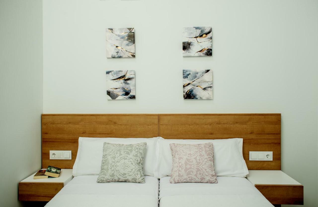 Caces Apartamentos Turisticos Moret 11 - 2A מראה חיצוני תמונה
